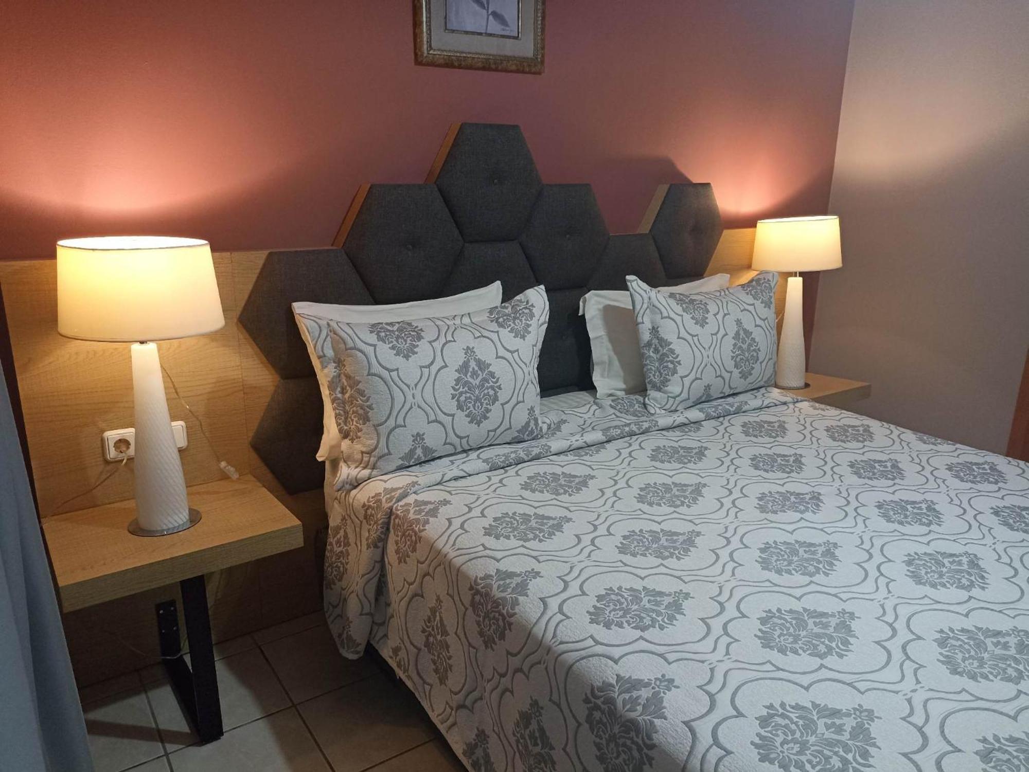 Evangelia Karfas Chambre photo