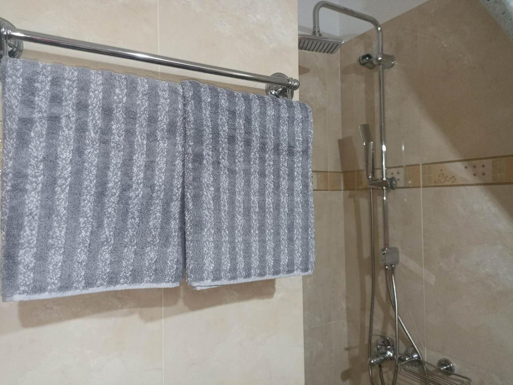 Evangelia Karfas Chambre photo