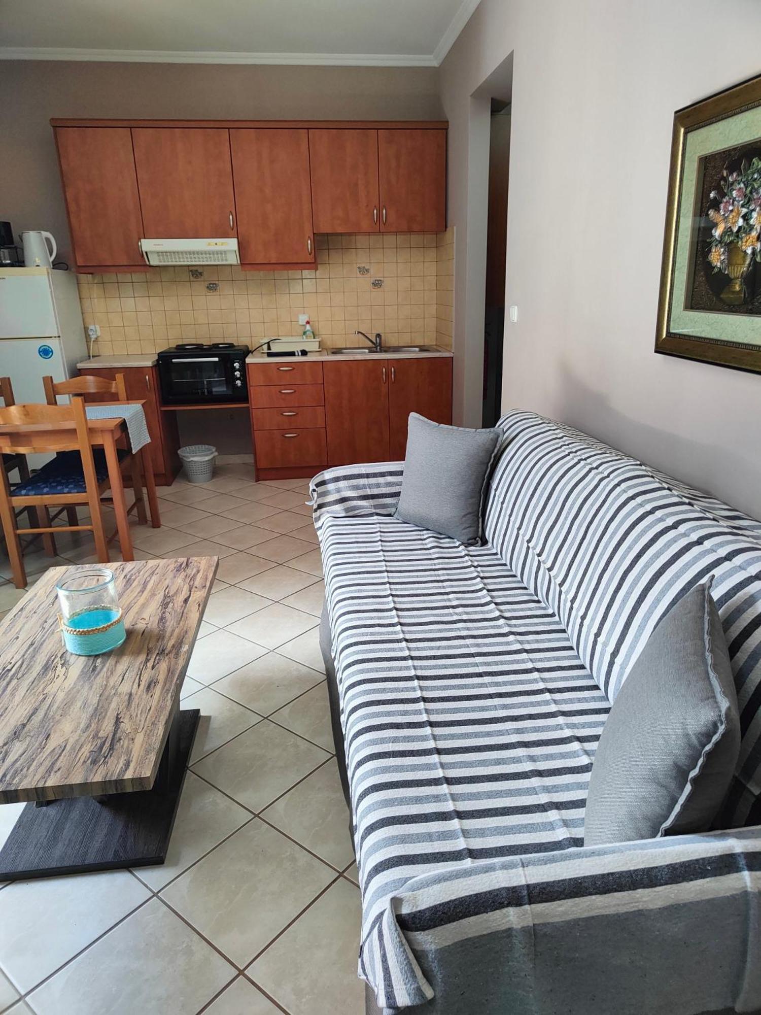 Evangelia Karfas Chambre photo